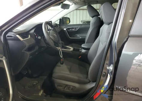 2024 Toyota Rav4 Xle from USA, damaged, VIN 2T3W1RFV2RW343187